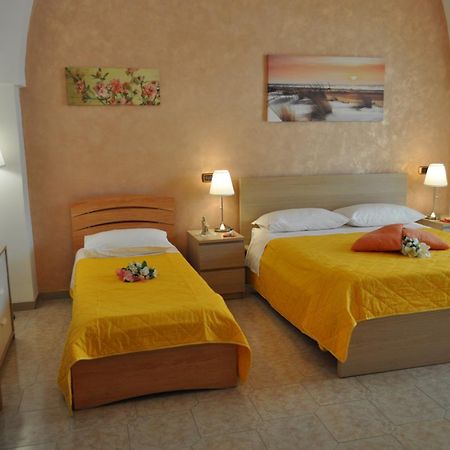 7 Contrade Bed & Breakfast Taranto Exterior photo